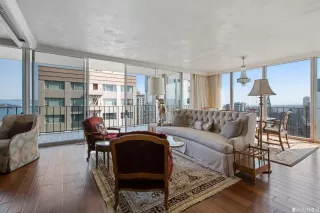 Photo #4: 421603049 Listing 