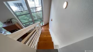 Photo #5: 422647766 Listing