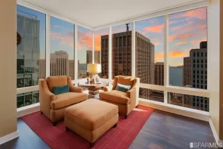 Photo #1: 422653247 Listing