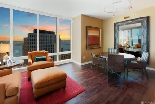 Photo #2: 422653247 Listing