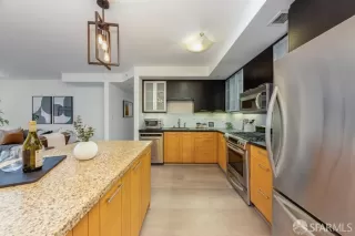 Photo #3: 422655491 Listing