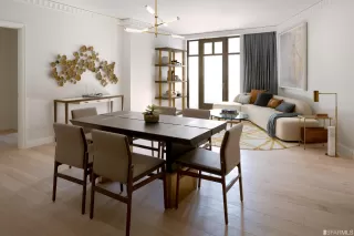 Photo #6: 422659386 Listing