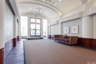 Photo #3: 422661493 Listing