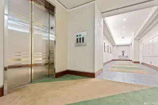 Photo #4: 422661493 Listing