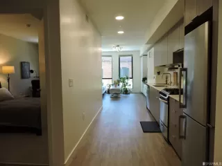 Photo #5: 422661507 Listing