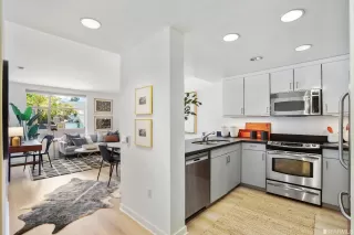 Photo #3: 422663354 Listing 