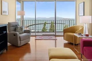 Photo #6: 422667829 Listing