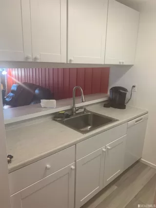 Photo #2: 422673114 Listing