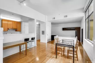Photo #4: 422677158 Listing 