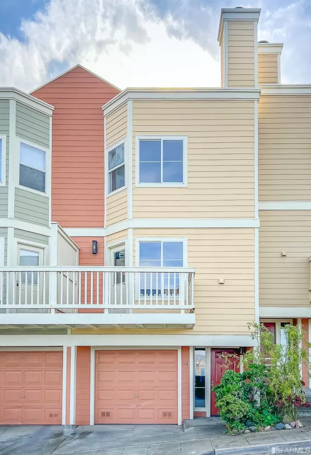 MLS: 422678133 Condo For Sale