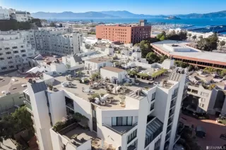 Photo #1: 422679500 Listing