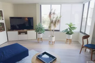 Photo #3: 422679500 Listing