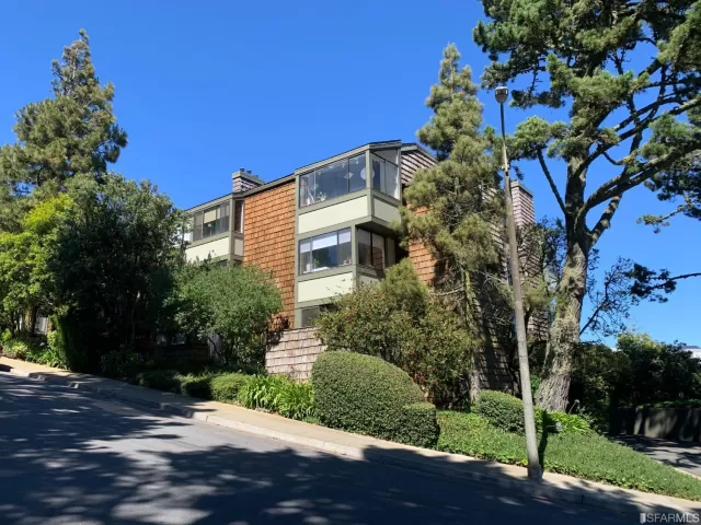 MLS: 422679567 Condo For Sale