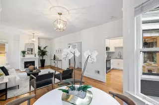 Photo #3: 422680057 Listing 