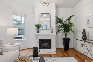 Photo #5: 422680057 Listing 