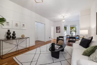 Photo #6: 422680057 Listing 