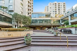 Photo #1: 422681737 Listing