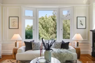 Photo #5: 422686290 Listing 