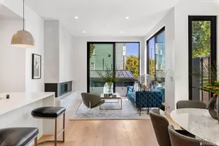 Photo #2: 422689024 Listing 