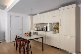 Photo #4: 422689206 Listing 