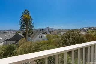 Photo #5: 422689290 Listing