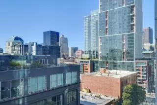 Photo #4: 422690787 Listing