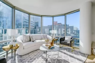 Photo #5: 422690787 Listing