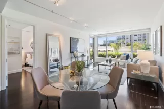 Photo #3: 422691205 Listing 