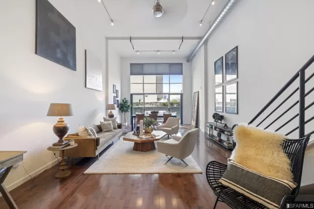 MLS: 422693497 Condo For Sale