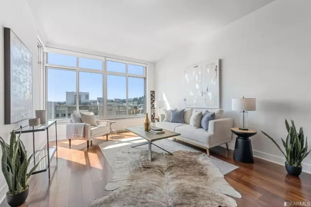 MLS: 422693534 Condo For Sale