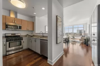 Photo #3: 422693534 Listing