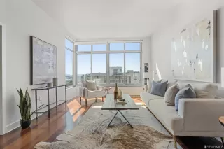 Photo #6: 422693534 Listing