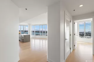 Photo #3: 422693559 Listing 