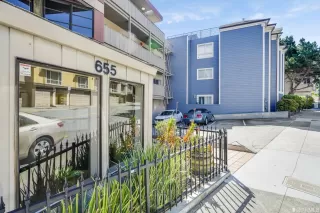 Photo #2: 422694670 Listing 