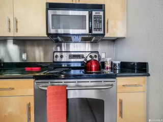 Photo #4: 422695840 Listing