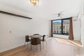 Photo #2: 422696036 Listing