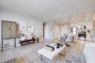 Photo #6: 422696219 Listing 