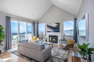 Photo #2: 422696361 Listing