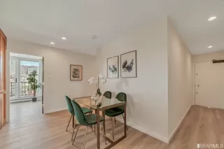 Photo #3: 422698300 Listing