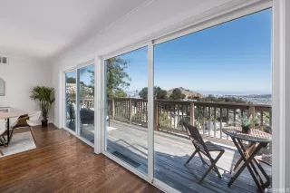 Photo #2: 422698651 Listing