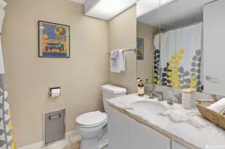 Photo #5: 422698704 Listing