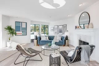 Photo #3: 422699048 Listing