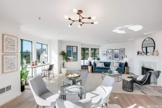 Photo #4: 422699048 Listing