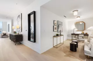 Photo #3: 422700389 Listing 