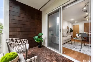 Photo #6: 422700482 Listing