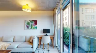 Photo #4: 422701423 Listing