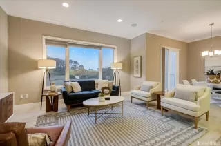 Photo #1: 422701674 Listing