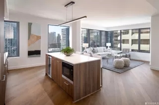 Photo #6: 422702324 Listing