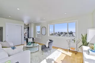 Photo #2: 422702868 Listing