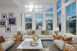 Photo #4: 422703087 Listing